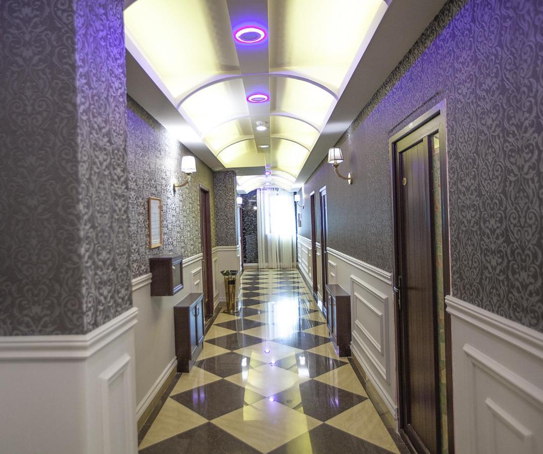 Golden Seconds Hotel Yerevan Exterior photo